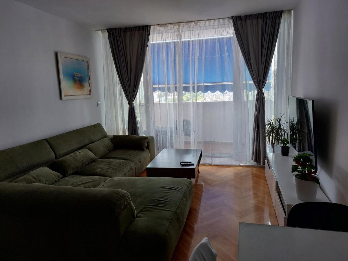 Lenci Apartment Split